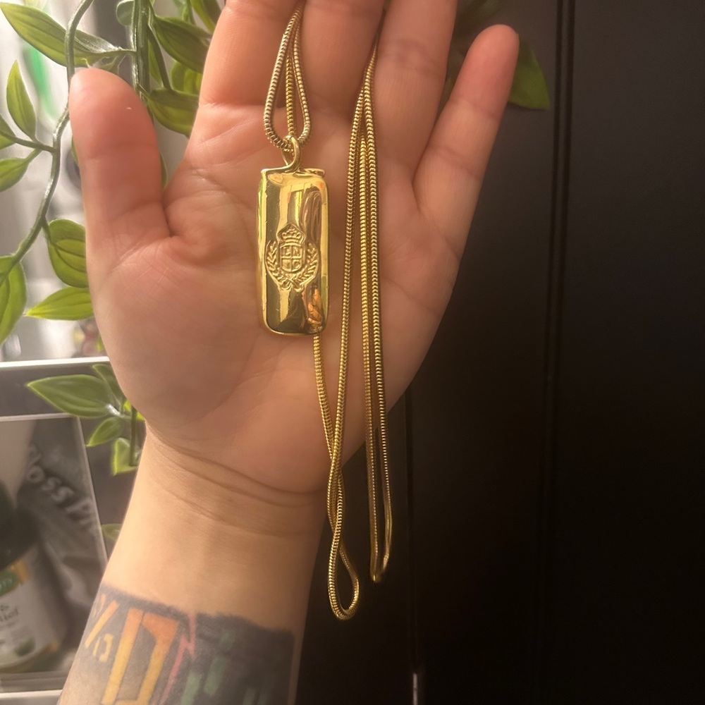 Vintage Liz Claiborne Coat of Arms necklace